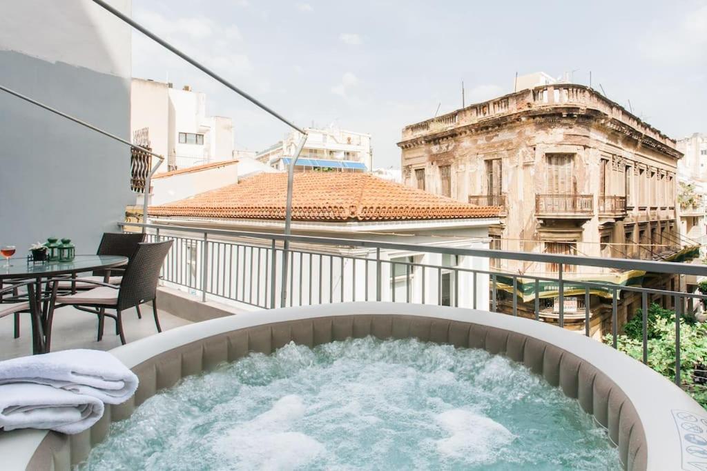 Openair Hot Tub/Big Balcony/Great Boutique Apt Atény Exteriér fotografie